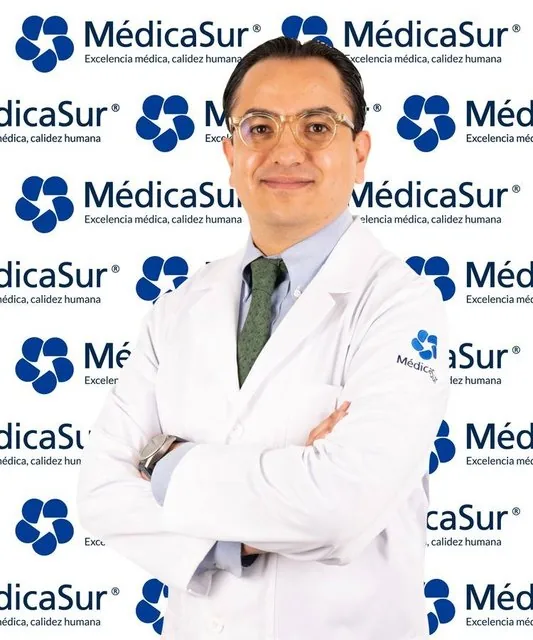 Dr. José Gómez Sánchez Médica Sur Copyright